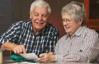 hl.m. PRAHA: Seniory trápí samota – pomohou kurzy i cohousing